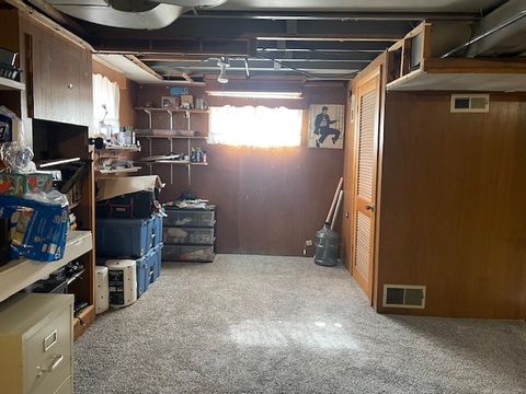 Tiny photo for 9857 S Hamlin Avenue, Evergreen Park, IL 60805 (MLS # 12563433)