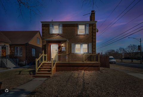 Tiny photo for 9857 S Hamlin Avenue, Evergreen Park, IL 60805 (MLS # 12563433)