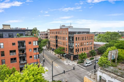 1610 S Halsted Street 404 Chicago IL 60608
