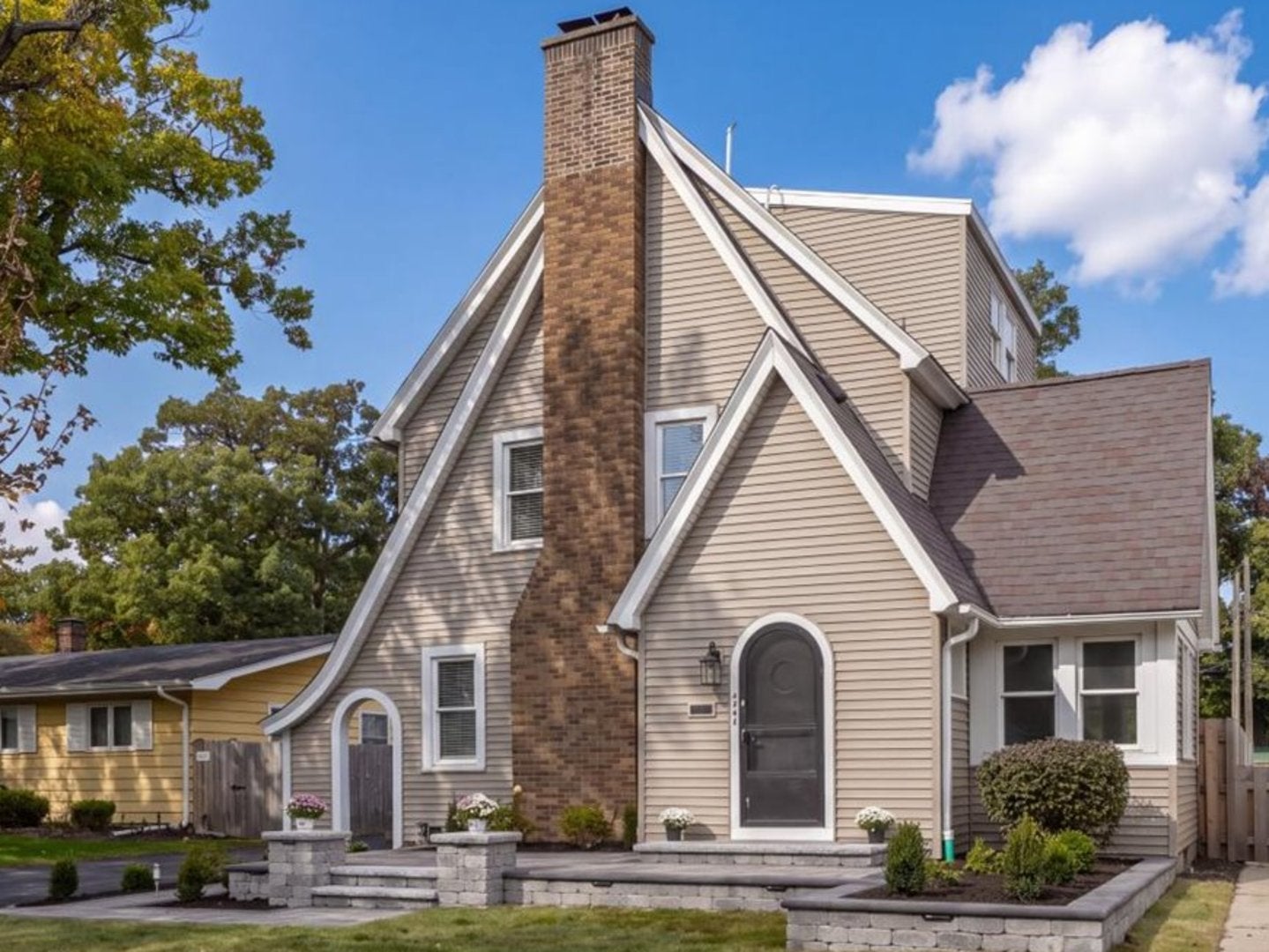 321 Woodward Avenue
