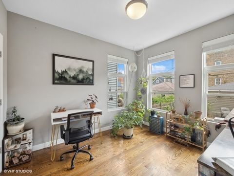 Tiny photo for 4323 N St Louis Avenue, Chicago, IL 60618 (MLS # 12678259)