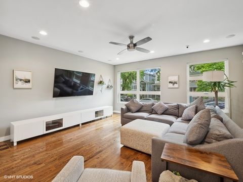 Tiny photo for 4323 N St Louis Avenue, Chicago, IL 60618 (MLS # 12678259)