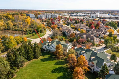 Tiny photo for 492 Bay Tree Circle, Vernon Hills, IL 60061 (MLS # 12795309)