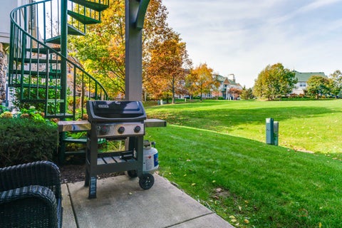 Tiny photo for 492 Bay Tree Circle, Vernon Hills, IL 60061 (MLS # 12795309)