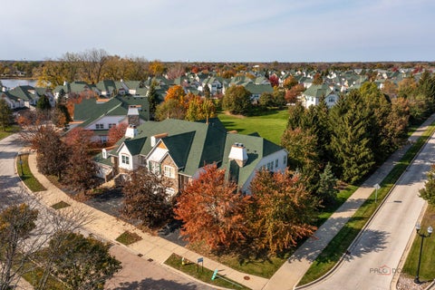 Tiny photo for 492 Bay Tree Circle, Vernon Hills, IL 60061 (MLS # 12795309)