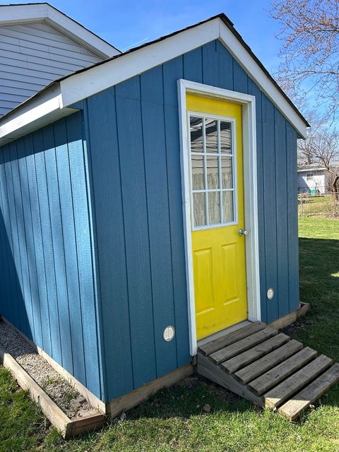 Tiny photo for 33077 Sunset Avenue N, Grayslake, IL 60030 (MLS # 12592895)