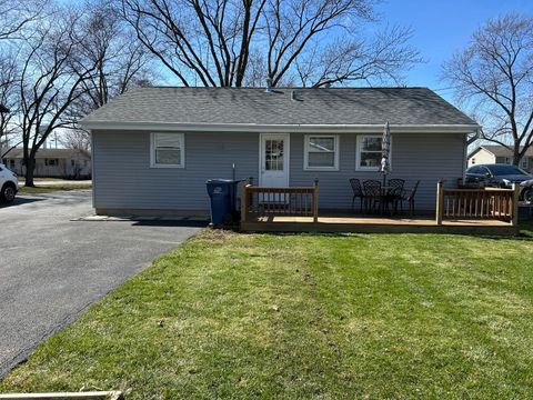 Tiny photo for 33077 Sunset Avenue N, Grayslake, IL 60030 (MLS # 12592895)