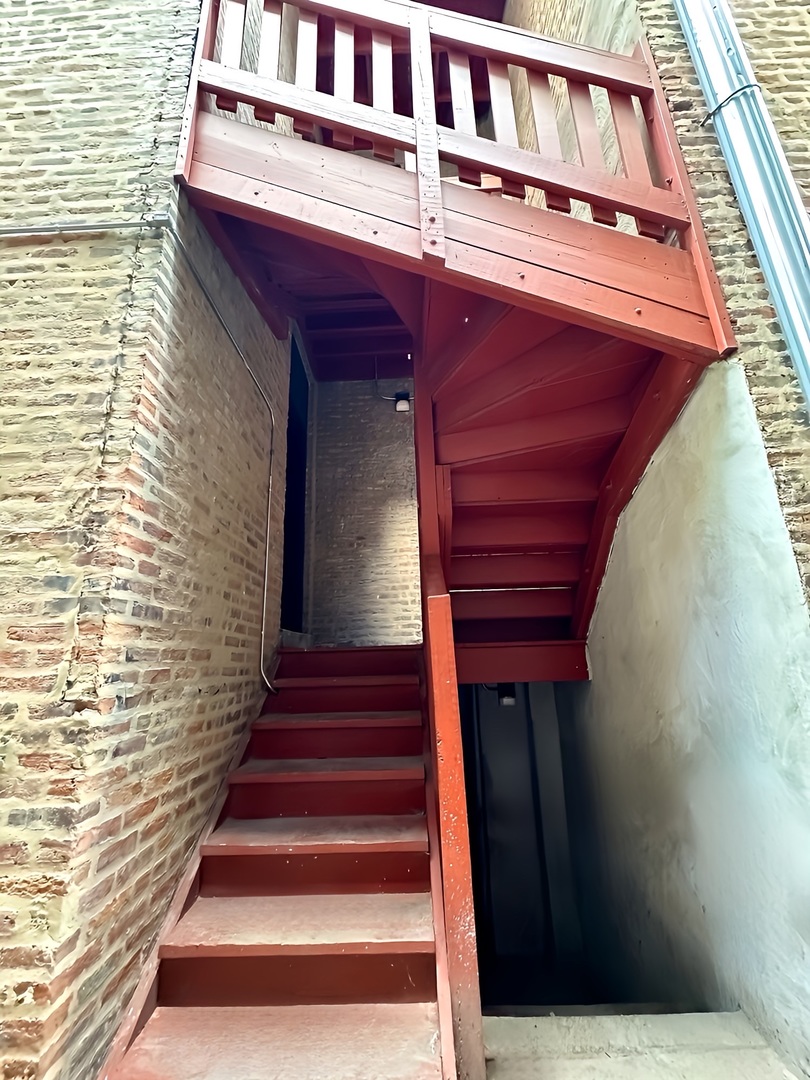 6331 S Elizabeth Street