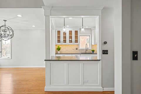 Tiny photo for 416 Lawrence Avenue, Glen Ellyn, IL 60137 (MLS # 12600299)