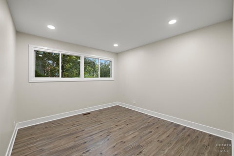 Tiny photo for 355 Hiawatha Drive, Lake In The Hills, IL 60156 (MLS # 12732031)
