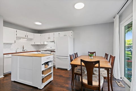 Tiny photo for 2352 South Street #D, Elgin, IL 60123 (MLS # 12738967)