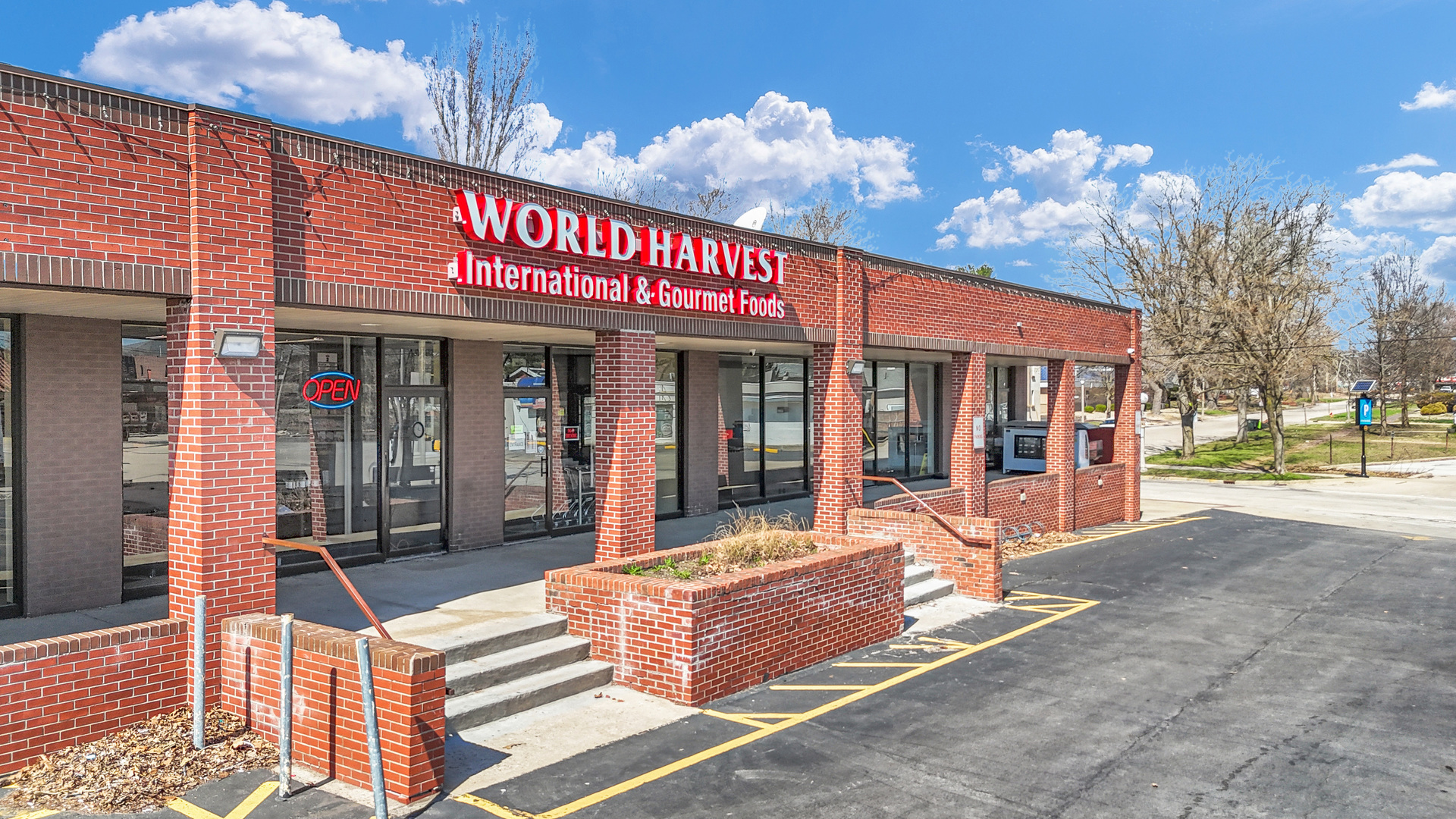 306 W Springfield Avenue W