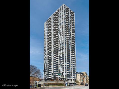 2020 N Lincoln Park West 30L Chicago IL 60614
