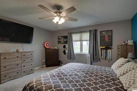 Tiny photo for 3012 Bluff Ridge Dr. Dr, Quincy, IL 62305 (MLS # 12527111)