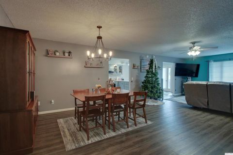 Tiny photo for 3012 Bluff Ridge Dr. Dr, Quincy, IL 62305 (MLS # 12527111)