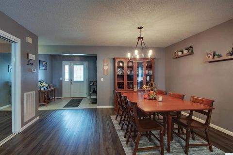 Tiny photo for 3012 Bluff Ridge Dr. Dr, Quincy, IL 62305 (MLS # 12527111)