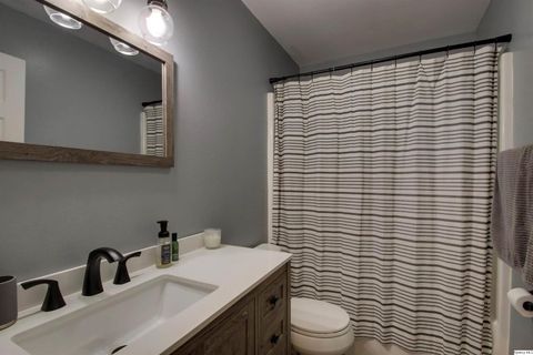 Tiny photo for 3012 Bluff Ridge Dr. Dr, Quincy, IL 62305 (MLS # 12527111)