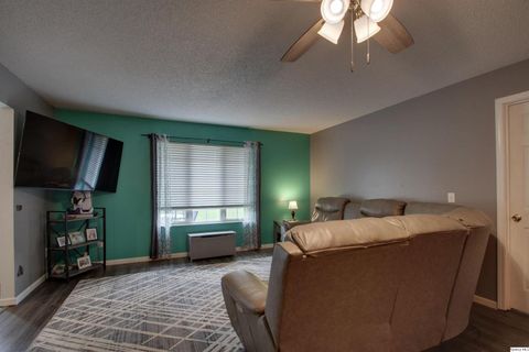 Tiny photo for 3012 Bluff Ridge Dr. Dr, Quincy, IL 62305 (MLS # 12527111)