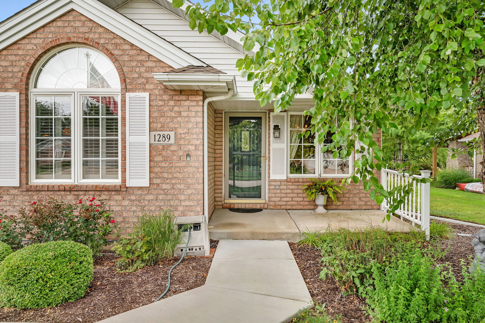 1289 Heritage Drive