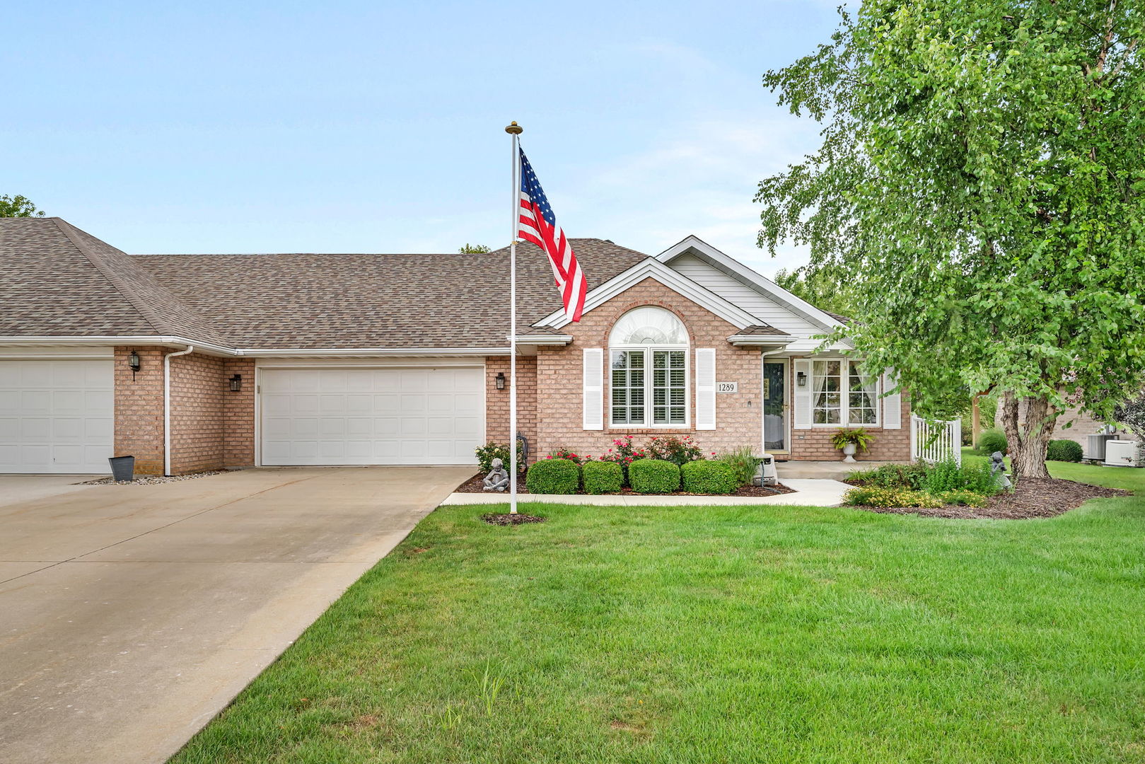 1289 Heritage Drive