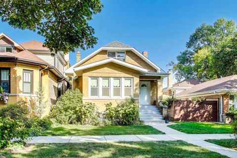 Tiny photo for 5807 N Sacramento Avenue, Chicago, IL 60659 (MLS # 12496658)