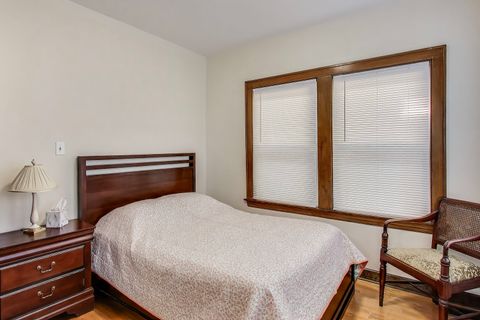 Tiny photo for 5807 N Sacramento Avenue, Chicago, IL 60659 (MLS # 12496658)