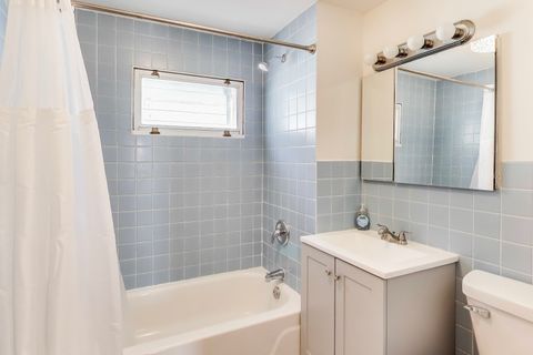 Tiny photo for 5807 N Sacramento Avenue, Chicago, IL 60659 (MLS # 12496658)