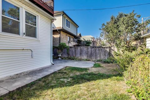 Tiny photo for 5807 N Sacramento Avenue, Chicago, IL 60659 (MLS # 12496658)