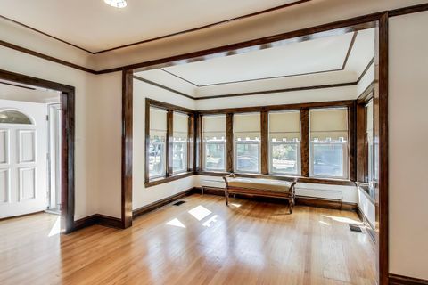 Tiny photo for 5807 N Sacramento Avenue, Chicago, IL 60659 (MLS # 12496658)