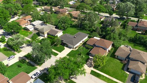 Tiny photo for 1501 CARSON Court, Homewood, IL 60430 (MLS # 12599223)
