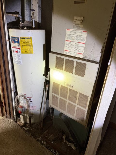 Tiny photo for 606 Taffee Street, Pinckneyville, IL 62274 (MLS # 12580186)