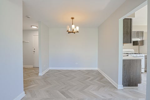 Tiny photo for 673 E Fullerton Avenue #105, Glendale Heights, IL 60139 (MLS # 12689319)