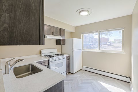 Tiny photo for 673 E Fullerton Avenue #105, Glendale Heights, IL 60139 (MLS # 12689319)