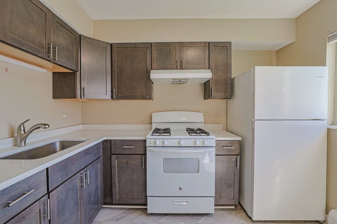 Tiny photo for 673 E Fullerton Avenue #105, Glendale Heights, IL 60139 (MLS # 12689319)