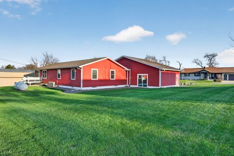 Tiny photo for 122 Park Avenue, Charlotte, IA 52731 (MLS # 12615731)