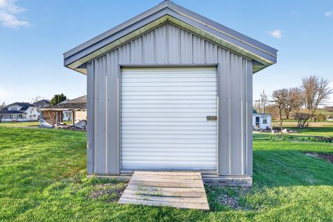 Tiny photo for 122 Park Avenue, Charlotte, IA 52731 (MLS # 12615731)