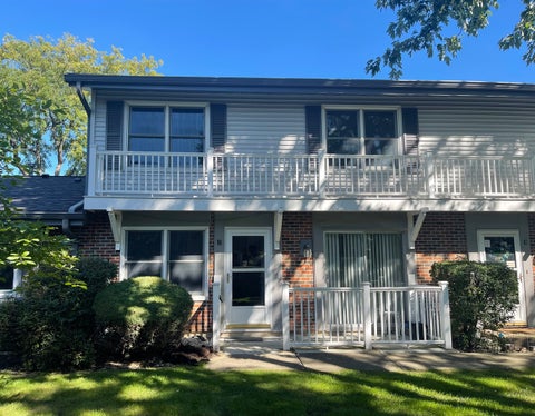 Photo of 203 Emerson Court #B, Bloomingdale, IL 60108 (MLS # 12771532)