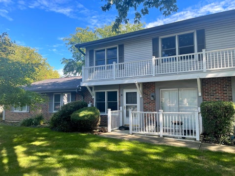 Tiny photo for 203 Emerson Court #B, Bloomingdale, IL 60108 (MLS # 12771532)