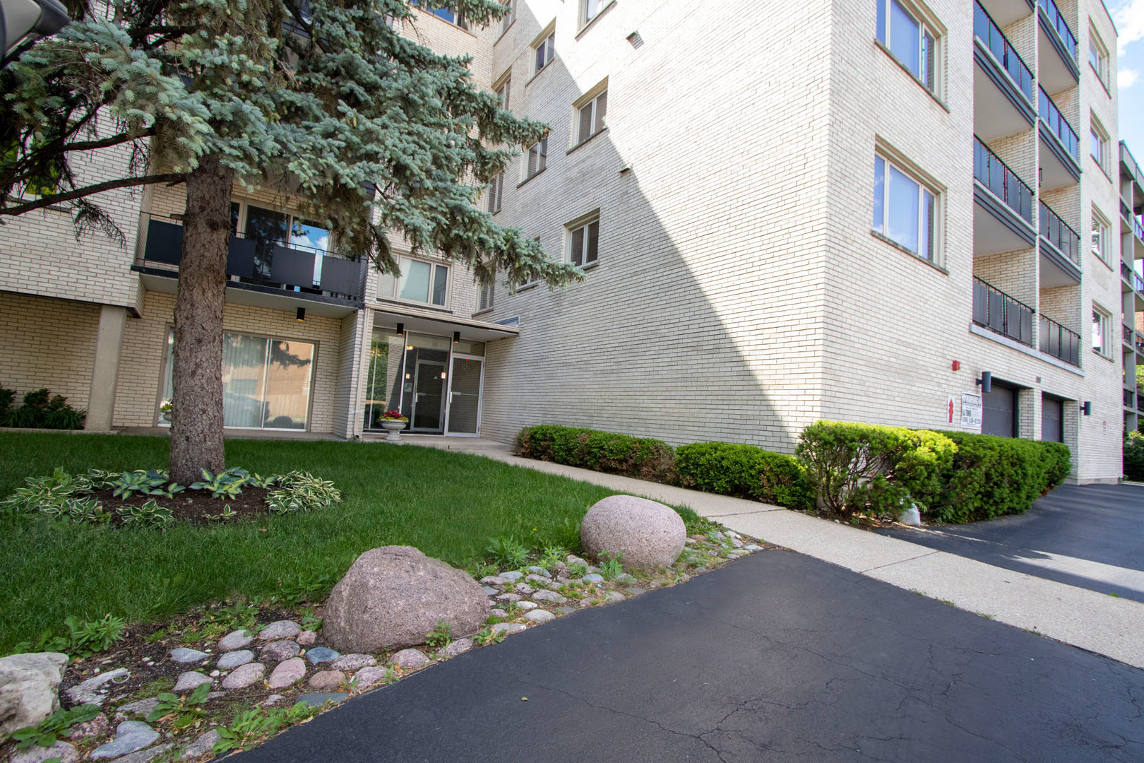 1010 N Harlem Avenue 405