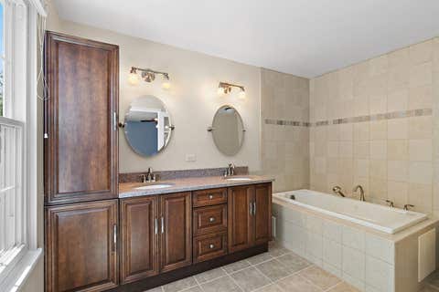 Tiny photo for 2000 College Green Drive, Elgin, IL 60123 (MLS # 12706089)