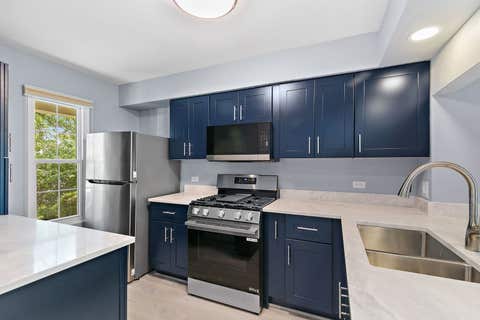 Tiny photo for 2000 College Green Drive, Elgin, IL 60123 (MLS # 12706089)
