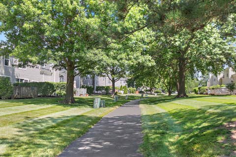 Tiny photo for 2000 College Green Drive, Elgin, IL 60123 (MLS # 12706089)
