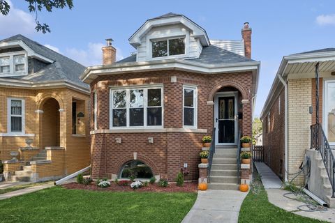 Photo of 5951 N Newburg Avenue, Chicago, IL 60631 (MLS # 12459982) Photo of 5951 N Newburg Avenue, Chicago, IL 60631 (MLS # 12459982)