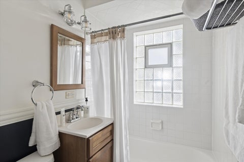 Tiny photo for 127 Hiawatha Drive, Clarendon Hills, IL 60514 (MLS # 12758620)