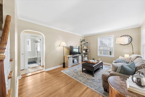 Tiny photo for 127 Hiawatha Drive, Clarendon Hills, IL 60514 (MLS # 12758620)