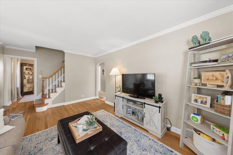 Tiny photo for 127 Hiawatha Drive, Clarendon Hills, IL 60514 (MLS # 12758620)