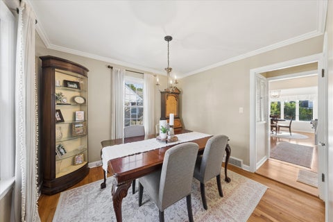 Tiny photo for 127 Hiawatha Drive, Clarendon Hills, IL 60514 (MLS # 12758620)