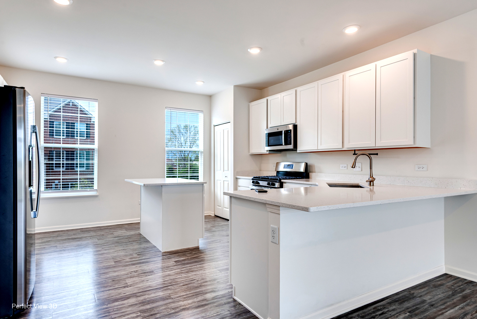 195 Lakeshore Drive