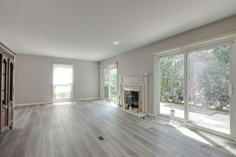 Tiny photo for 9 Court of Lagoon View Vw, Northbrook, IL 60062 (MLS # 12446316)