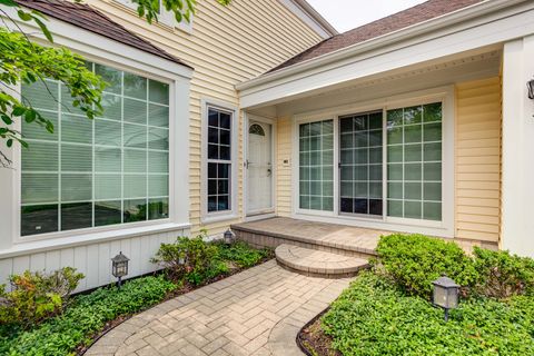 Tiny photo for 9 Court of Lagoon View Vw, Northbrook, IL 60062 (MLS # 12446316)